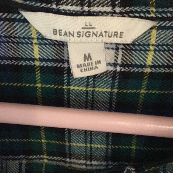 LL Bean Signature tartan plaid shirt. - Picture 2 of 6